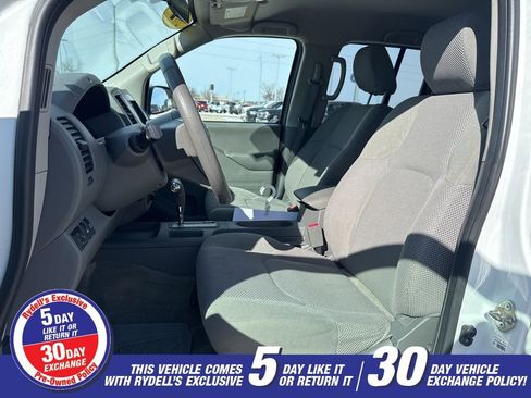 Used 2017 Nissan Frontier SV AWD/4WD image 4