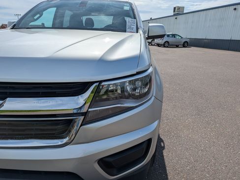 Used 2019 Chevrolet Colorado W/T w/ WT Convenience Package AWD/4WD image 16