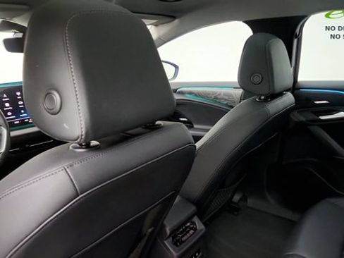 Used 2025 Audi A6 e-tron Premium Plus w/ Premium Plus RWD image 46