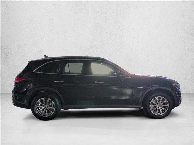 Certified 2026 Mercedes-Benz GLC 300 image 4
