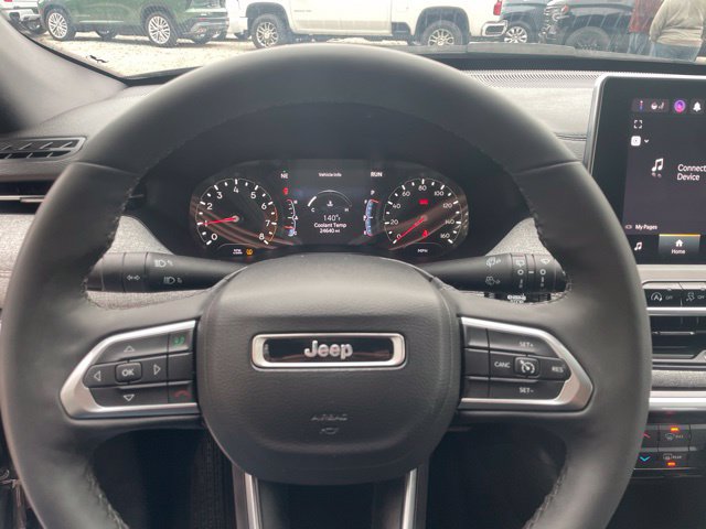 Used 2023 Jeep Compass Latitude AWD/4WD image 29