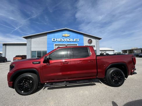Used 2022 GMC Sierra 1500 Elevation w/ Elevation Premium Package image 4
