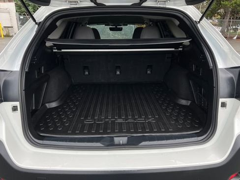 Used 2024 Subaru Outback Premium image 14