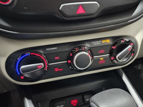 Used 2021 Kia Soul S image 29