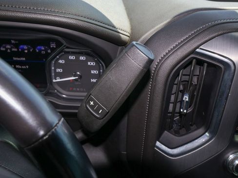 Used 2023 GMC Sierra 2500 Denali w/ Denali Ultimate Package AWD/4WD image 27