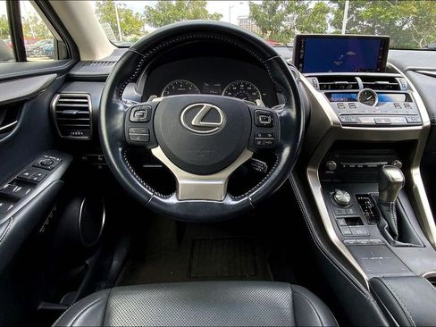 Used 2018 Lexus NX 300 FWD image 5