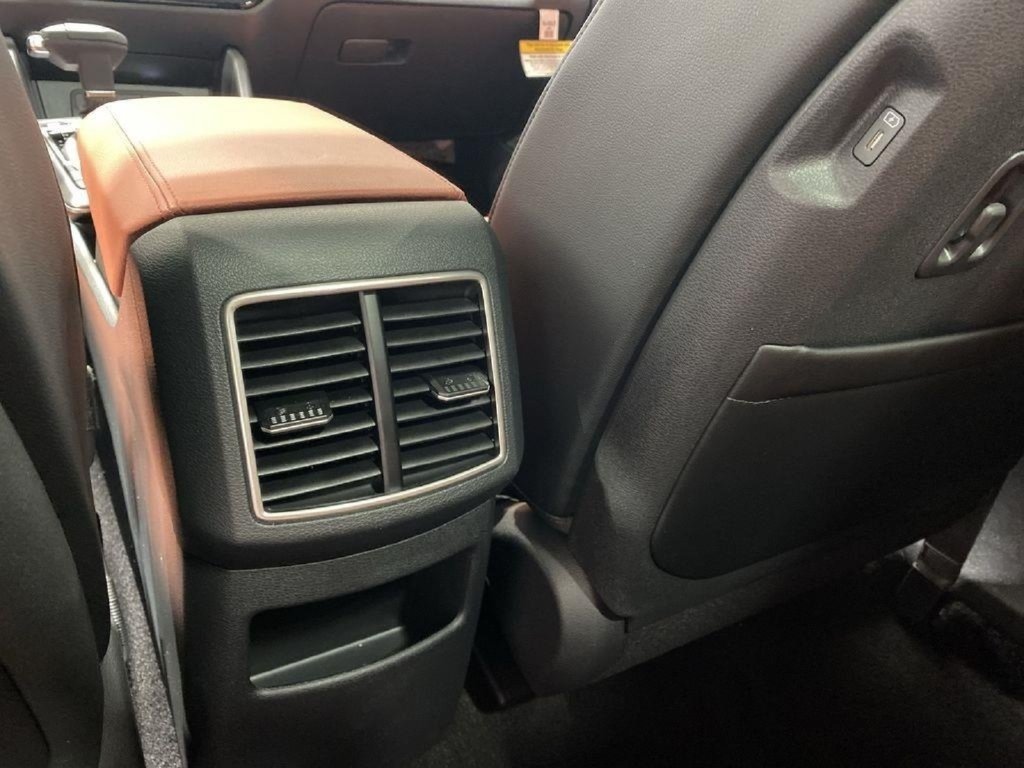 New 2026 Kia Sportage SX AWD/4WD image 16