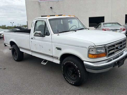 Used 1997 Ford F250 2WD Regular Cab Heavy Duty image 21