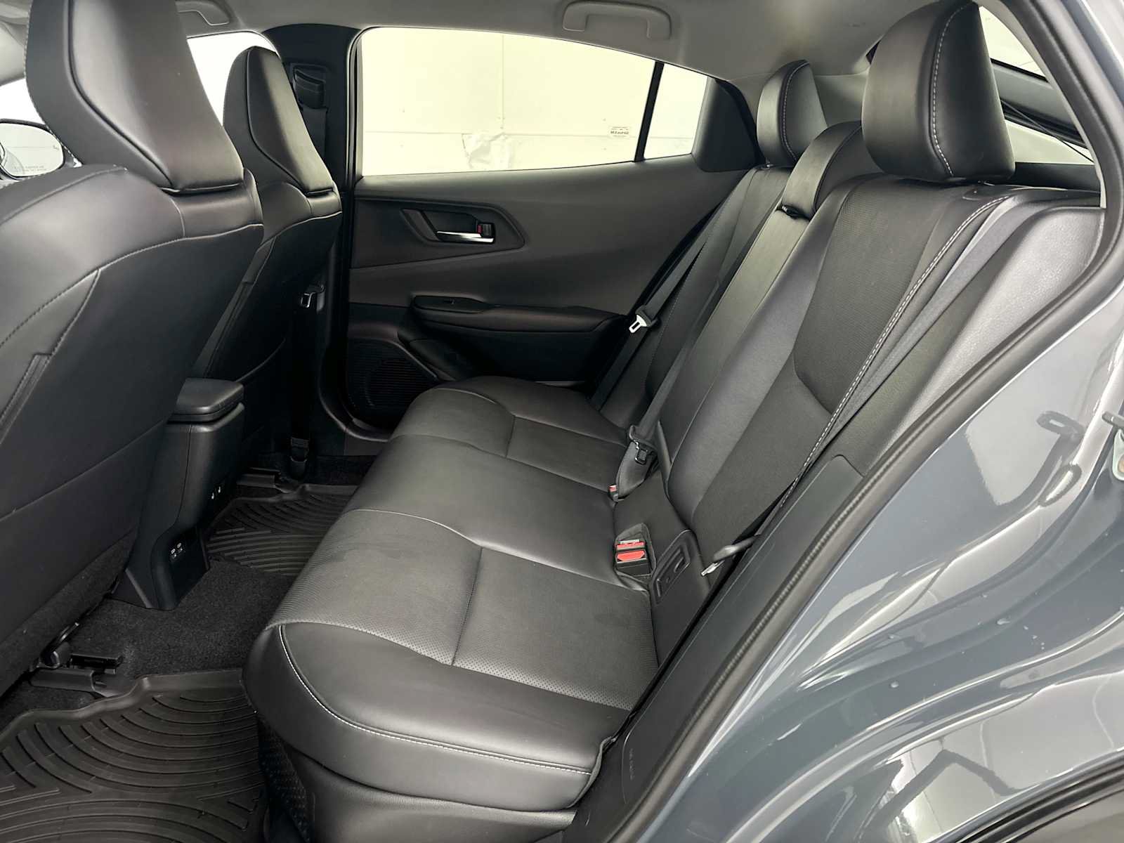 Used 2024 Toyota Prius Limited w/ Limited Premium Package FWD image 25