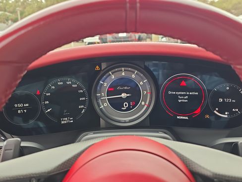 Used 2021 Porsche 911 Turbo image 31