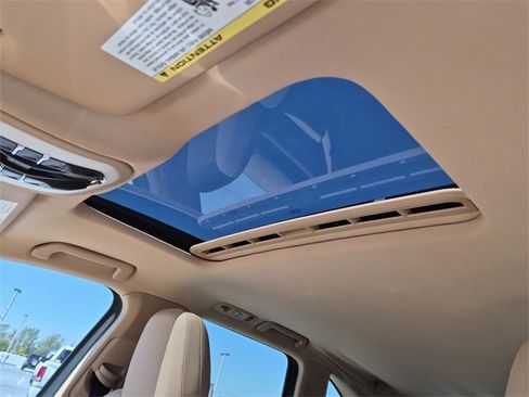 Used 2016 Porsche Cayenne image 18