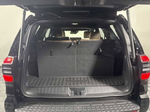 Used 2025 Toyota 4Runner Limited image 22