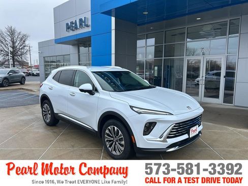 New 2026 Buick Envision Preferred image 1