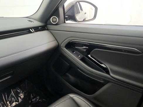 Used 2022 Land Rover Range Rover Evoque R-Dynamic SE AWD/4WD image 24