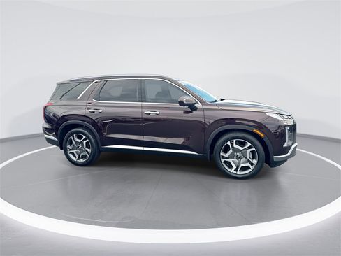 Used 2024 Hyundai Palisade Limited image 9