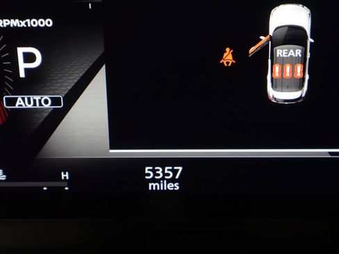 Used 2025 Nissan Rogue SL w/ SL Premium Package image 43