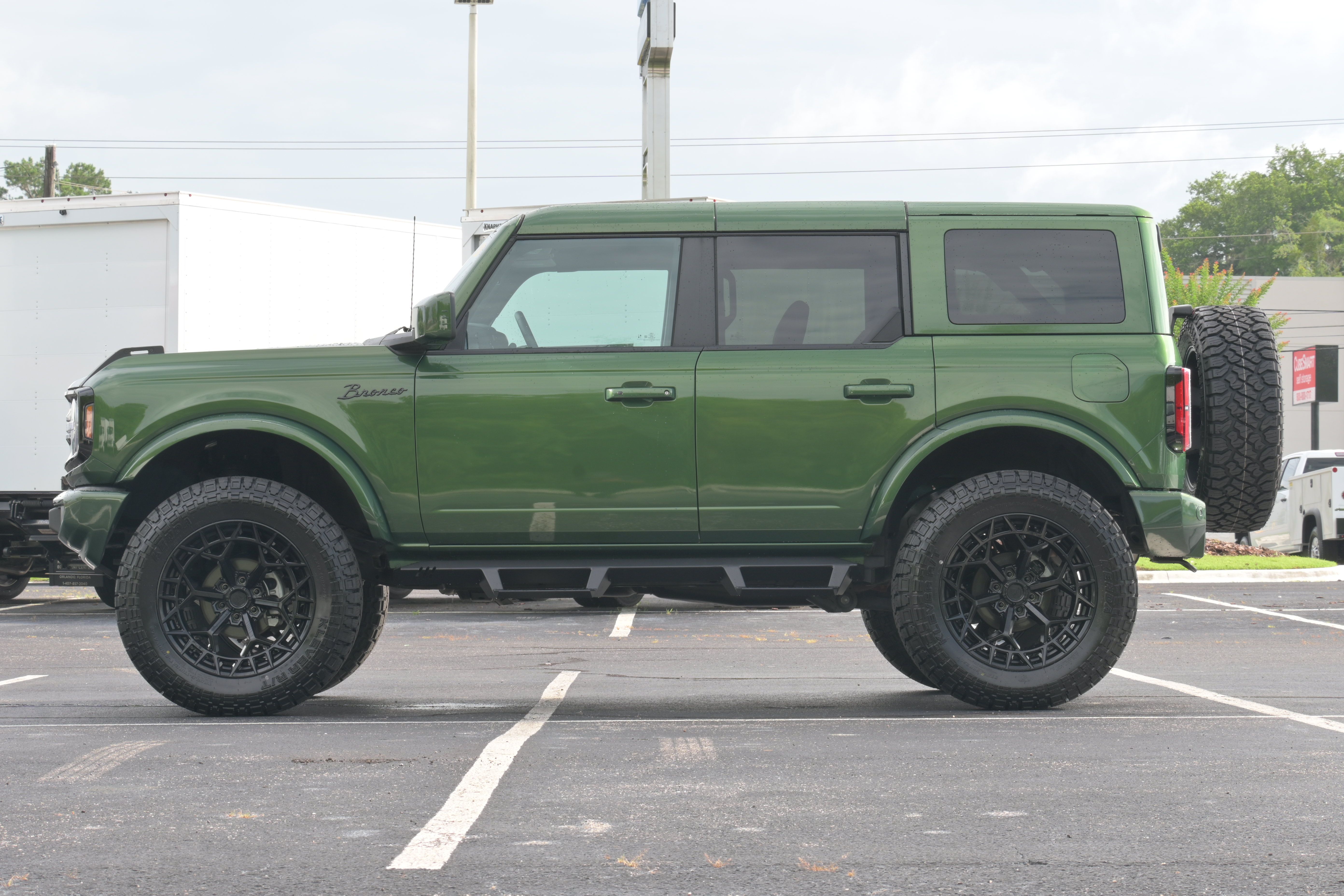 Used 2025 Ford Bronco Outer Banks AWD/4WD image 7
