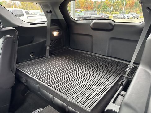 Certified 2022 Ford Explorer Limited w/ Equipment Group 301A image 33