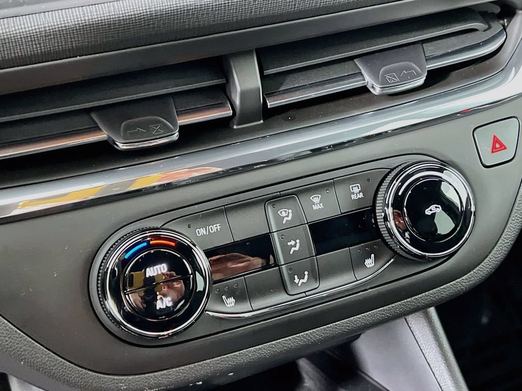 New 2026 Buick Envista Sport Touring w/ Convenience I Package FWD image 13