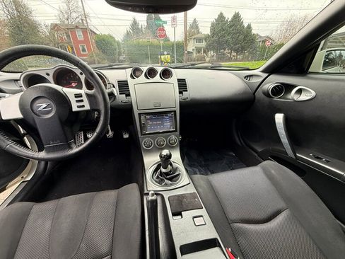 Used 2003 Nissan 350Z Enthusiast image 12