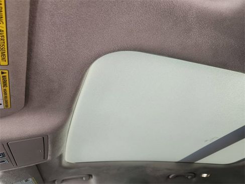 Used 2019 Jaguar F-PACE S image 19