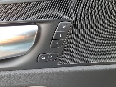 New 2026 Volvo XC60 B5 Plus w/ Protection Package Premier image 13