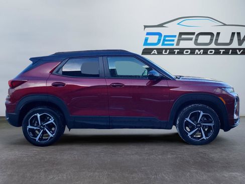 Used 2023 Chevrolet TrailBlazer RS image 2