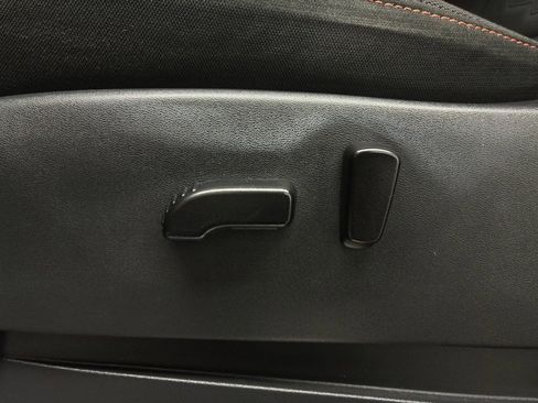 Used 2023 Nissan Frontier PRO-4X w/ Pro Convenience Package image 21