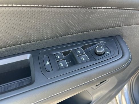 New 2026 Volkswagen Atlas SE image 13