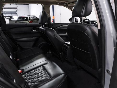 Used 2024 Nissan Rogue Platinum w/ Platinum Premium Package FWD image 34