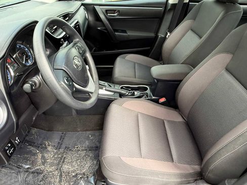 Used 2017 Toyota Corolla LE w/ Carpet Mat Package (TMS) FWD image 13