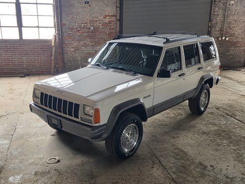 Used 1996 Jeep Cherokee 4WD 4-Door image 45