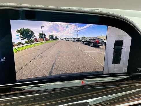 Used 2023 Cadillac Escalade ESV Premium Luxury AWD/4WD image 23