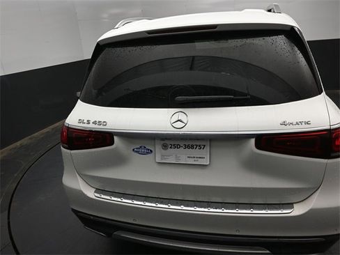 Used 2022 Mercedes-Benz GLS 450 4MATIC image 9