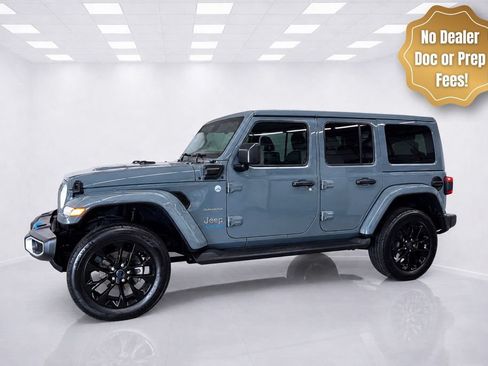 Used 2024 Jeep Wrangler Unlimited Sahara w/ Technology Group AWD/4WD image 2