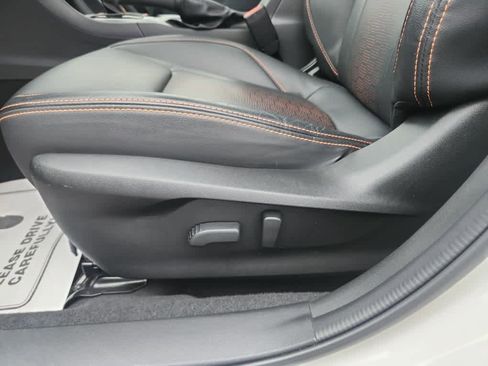 Used 2023 Subaru Crosstrek 2.5i Limited w/ Moonroof Package image 19