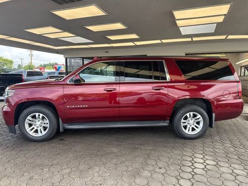 Used 2016 Chevrolet Suburban LT AWD/4WD image 10