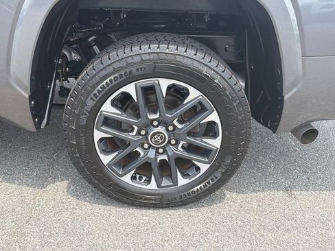 Used 2023 Toyota Tundra Limited AWD/4WD image 19