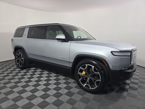 Used 2024 Rivian R1S Adventure Quad AWD/4WD image 7