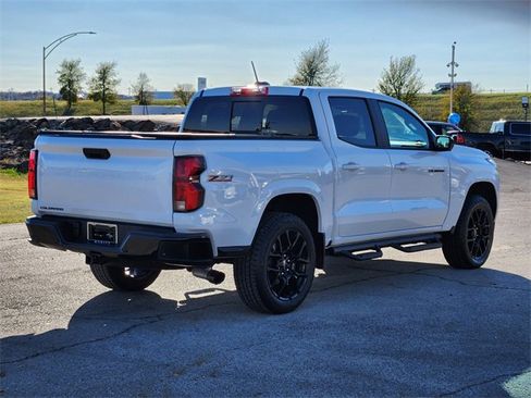 Used 2024 Chevrolet Colorado Z71 w/ LPO, Dark Essentials Package image 7