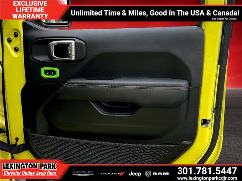 Used 2023 Jeep Wrangler Unlimited Rubicon 392 w/ Xtreme Recon 35" Tire Package AWD/4WD image 27