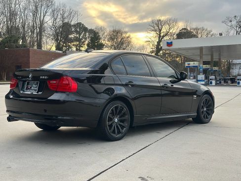 Used 2011 BMW 328i xDrive 328i xDrive AWD 4dr Sedan image 15