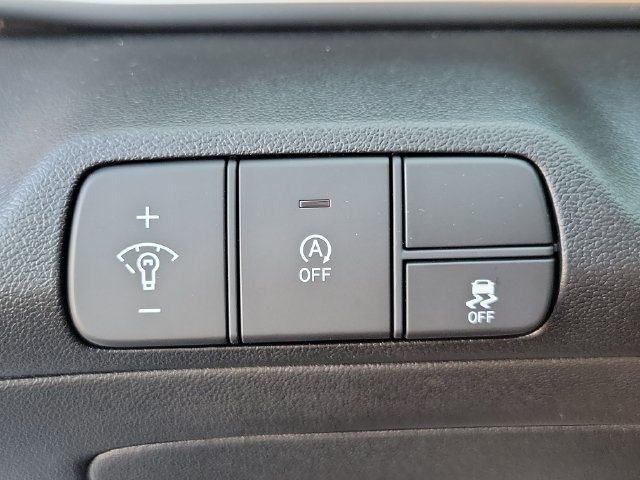 Used 2026 Hyundai Elantra SE FWD image 17
