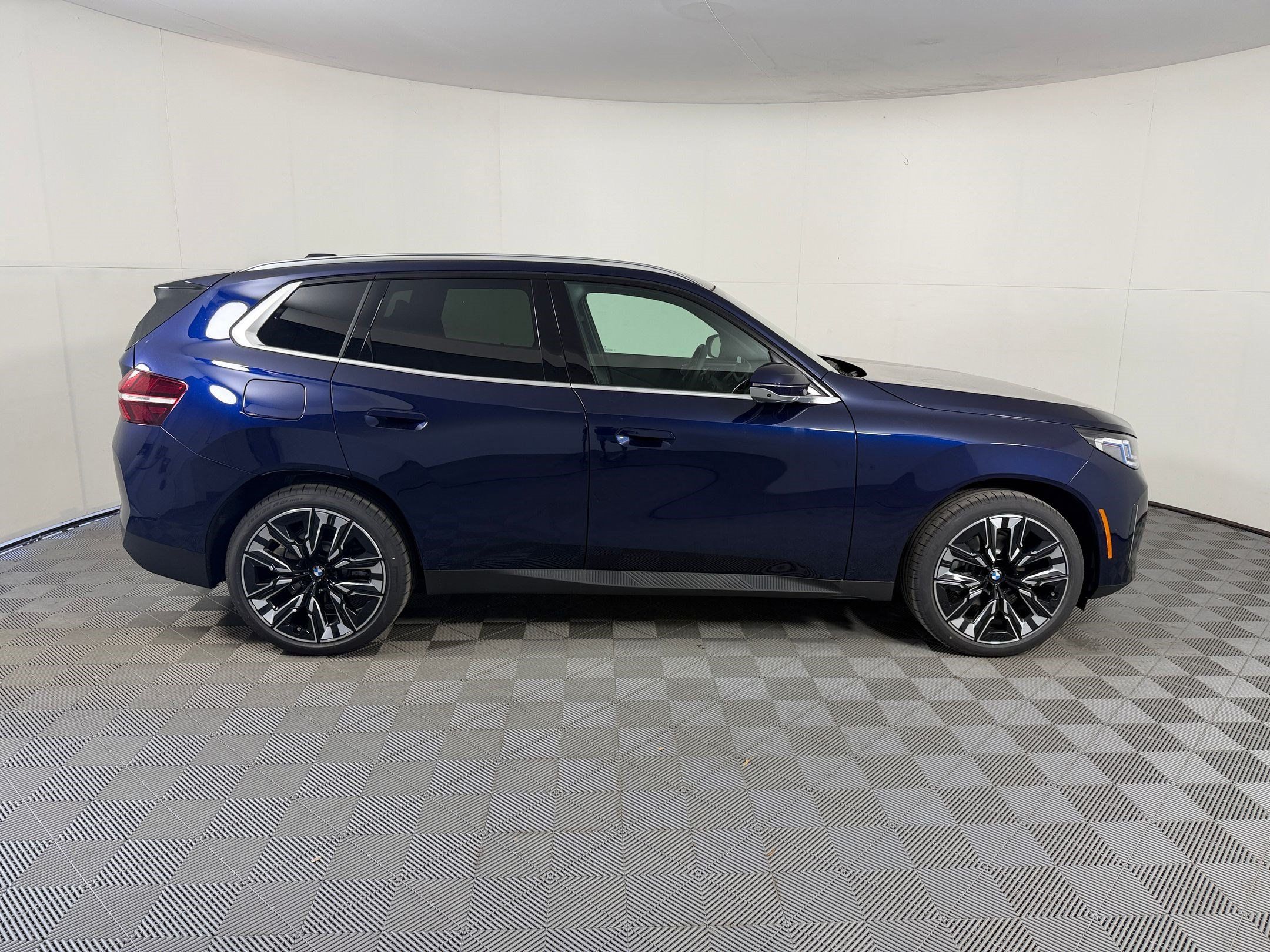 Used 2026 BMW X3 xDrive30i w/ Premium Package AWD/4WD image 8