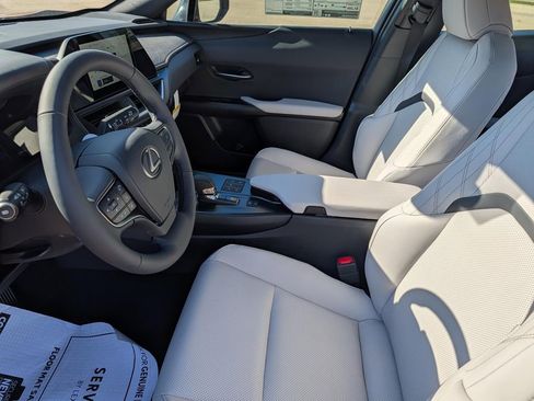 New 2026 Lexus UX 300h AWD image 8