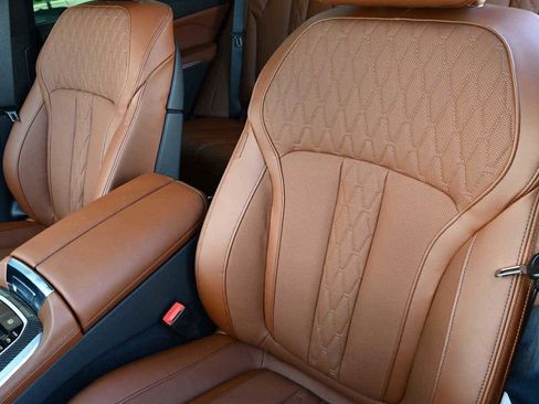 New 2026 BMW X5 M60i image 9