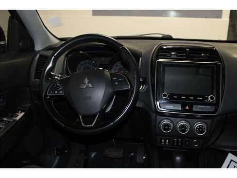 Used 2020 Mitsubishi Outlander Sport SE image 15