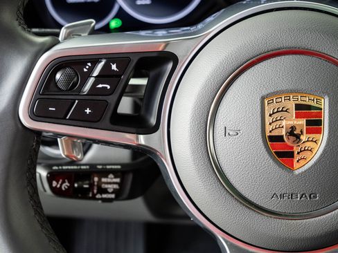 Certified 2023 Porsche Cayenne AWD/4WD image 9