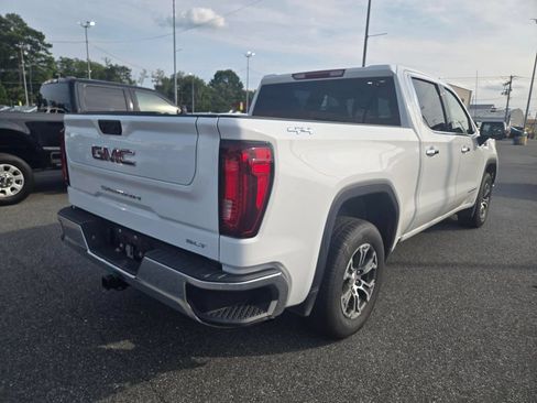 Used 2025 GMC Sierra 1500 SLT AWD/4WD image 5
