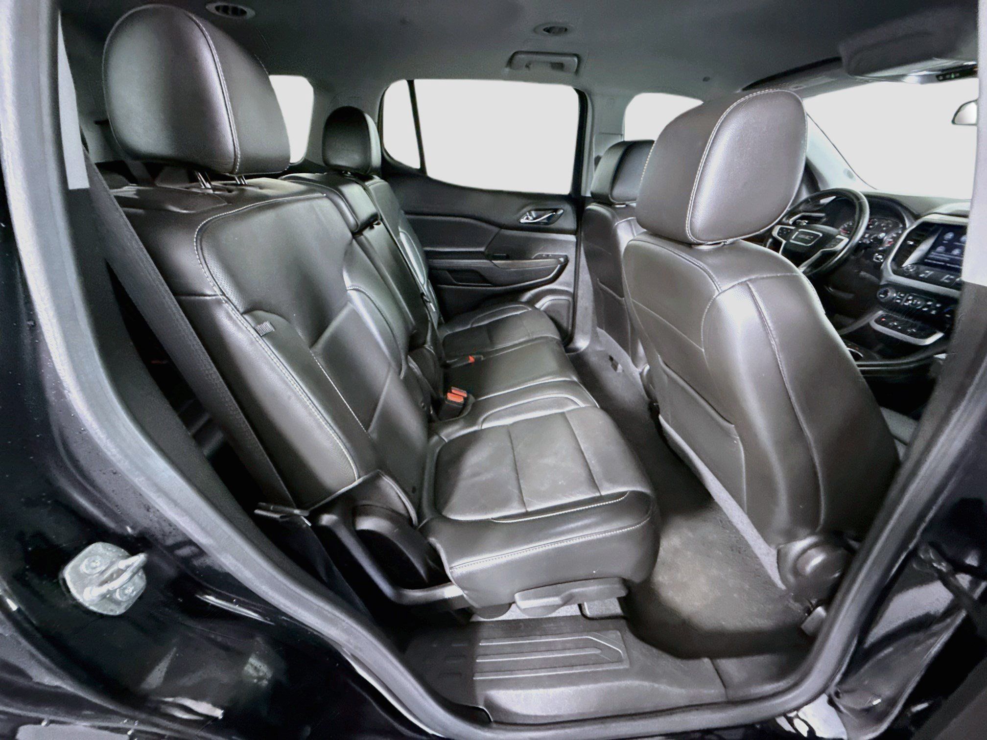 Used 2023 GMC Acadia SLT FWD image 27